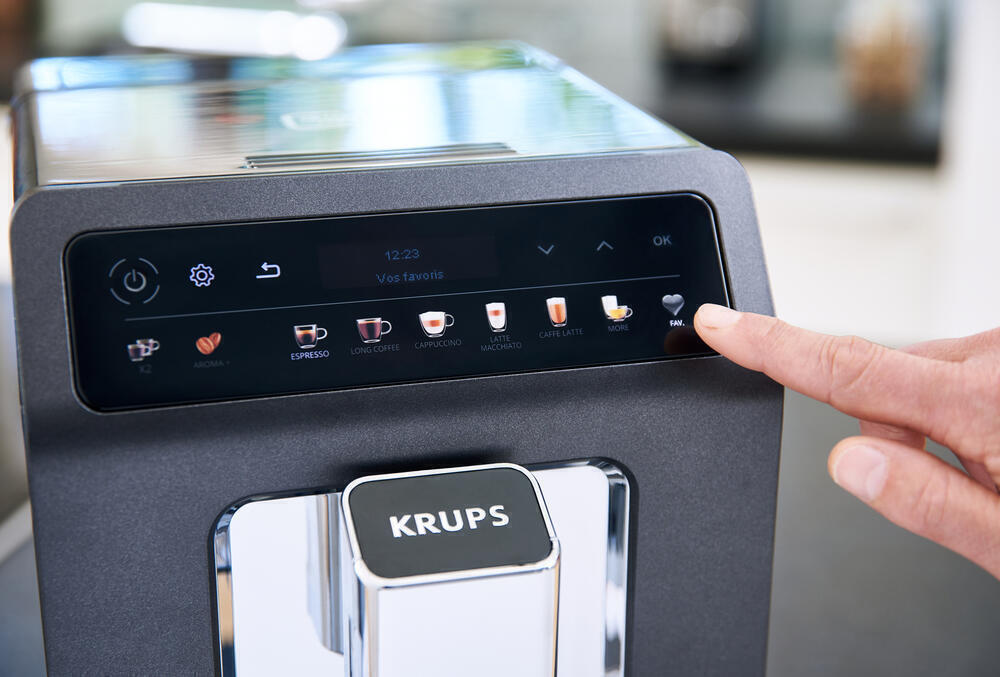 Máquina de Café Espresso | KRUPS | EA895N10 | 1450W | Preto e Prata